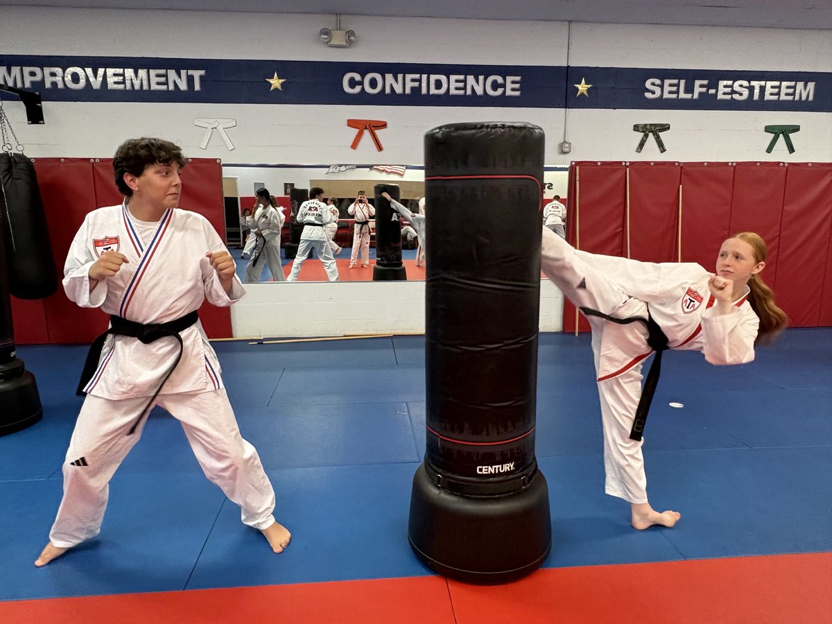 MentorATA's tweet image. Teens and adults kicked off testing week 🥋