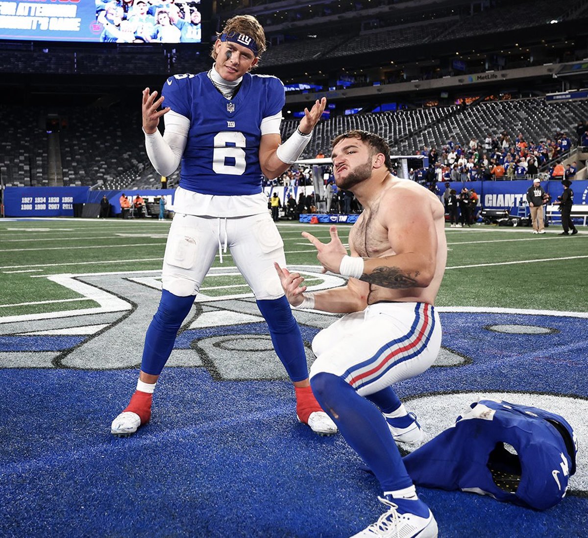 NFLMemes's tweet image. Eagles lose

Cowboys lose

Commanders lose

Meanwhile, the Giants