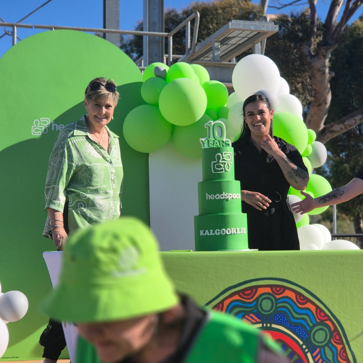 wapha_phns's tweet photo. Happy 10th birthday to #headspaceKalgoorlie! 🎉💚 Last Friday, our Contract Manager Sam Rapp joined the celebrations and even helped cut the cake with Ali Kent MLA - Member for Kalgoorlie. We're proud to be commissioning headspace services across WA to support #youthmentalhealth. https://t.co/RX7XfT673O