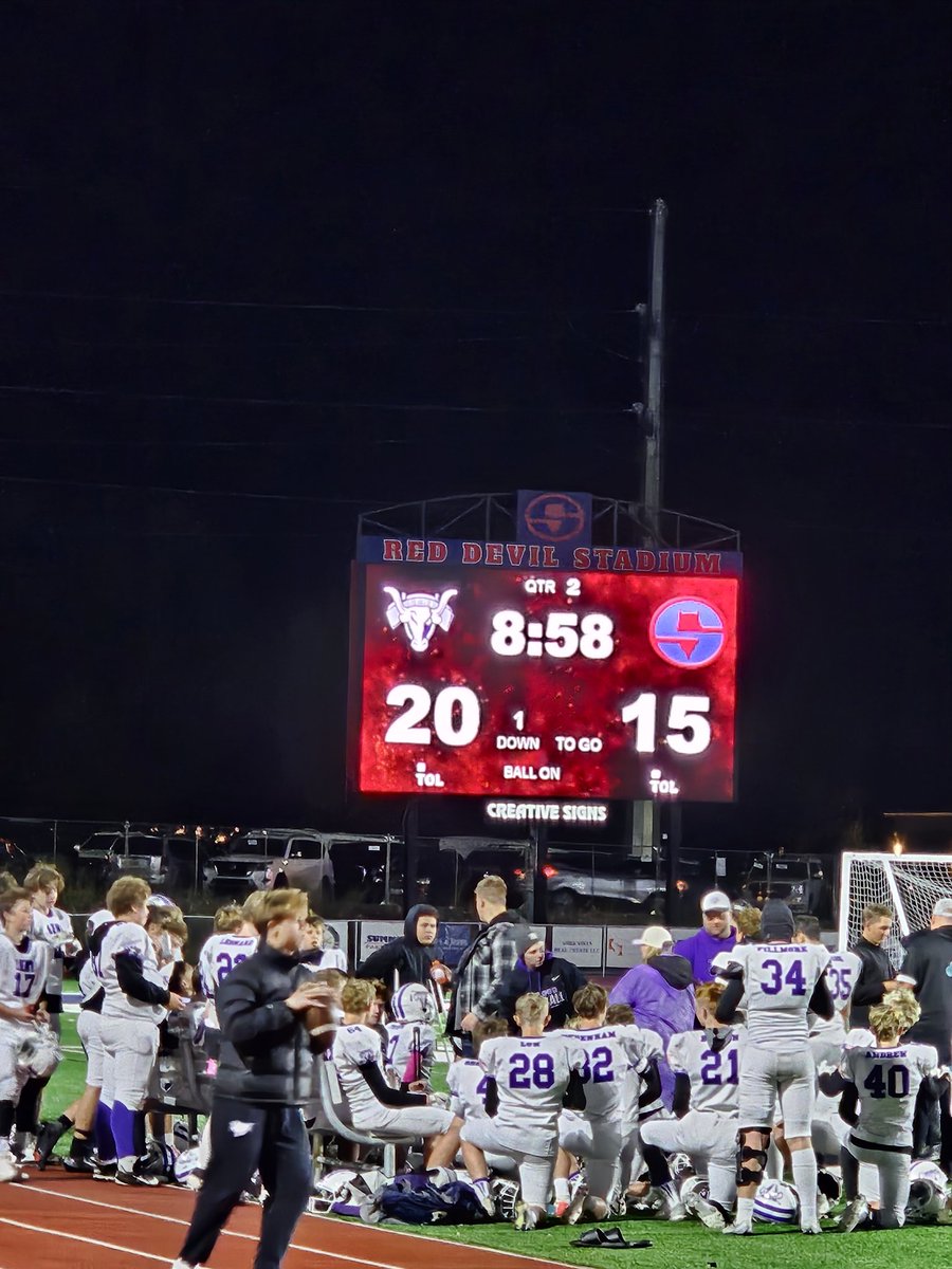 Close game halftime 20-15 lehi up