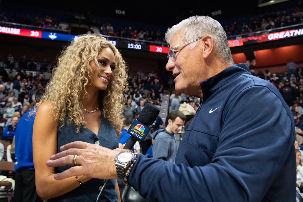 Kayla Burton (@kay_breezy22) on Twitter photo I was never good enough to play for him, but as a young girl who dreamt of coming across coach one day, today was kinda a dream come true. I was never good enough to play for him, but as a young girl who dreamt of coming across coach one day, today was kinda a dream come true.