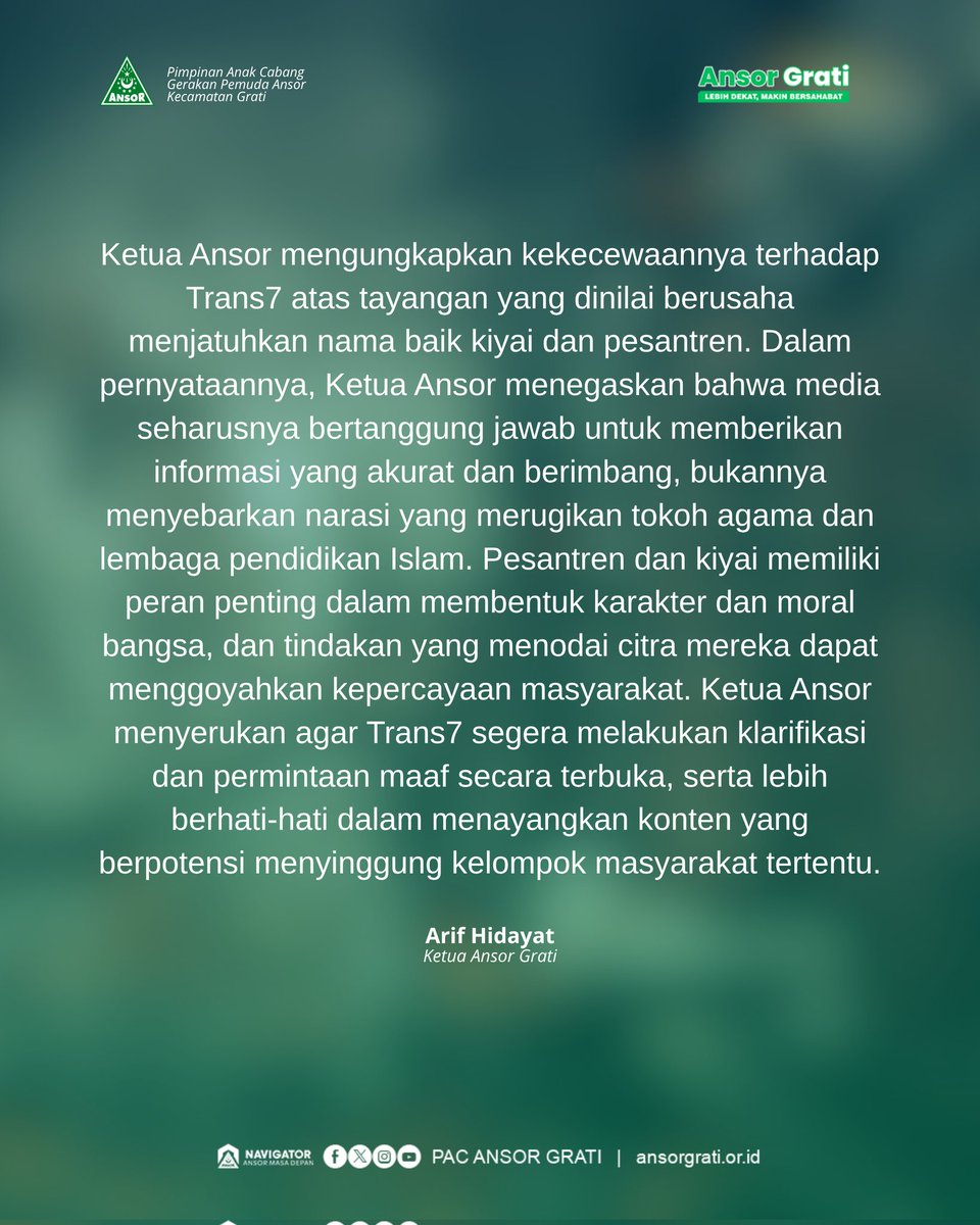 ansorgrati's tweet photo. Kami berdiri tegak membela marwah guru kami,
karena bagi kami, menghormati guru adalah bagian dari menjaga martabat ilmu dan agama.

#BelaKiai #SantriBersuara #JagaMarwahPesantren #boikottrans7 #ansorgrati https://t.co/xBJycKV4s7