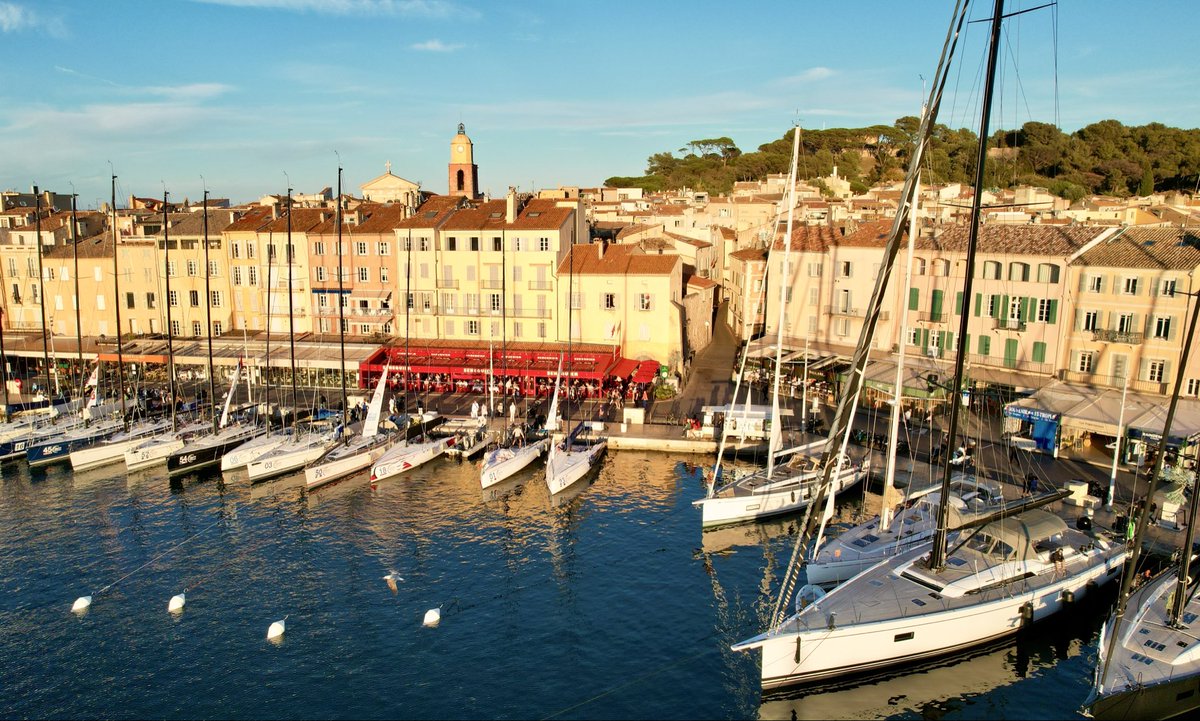 BiggiKrumm's tweet photo. What a way to end the saison - It's been a week to remember forever with the incredible Swan family! With over 50 Swan yachts and sailors from more than 30 countries, the event brought together the full ClubSwan family. Merci, Saint Tropez and Nautor Swan 💋 https://t.co/X7dK8MYfMl