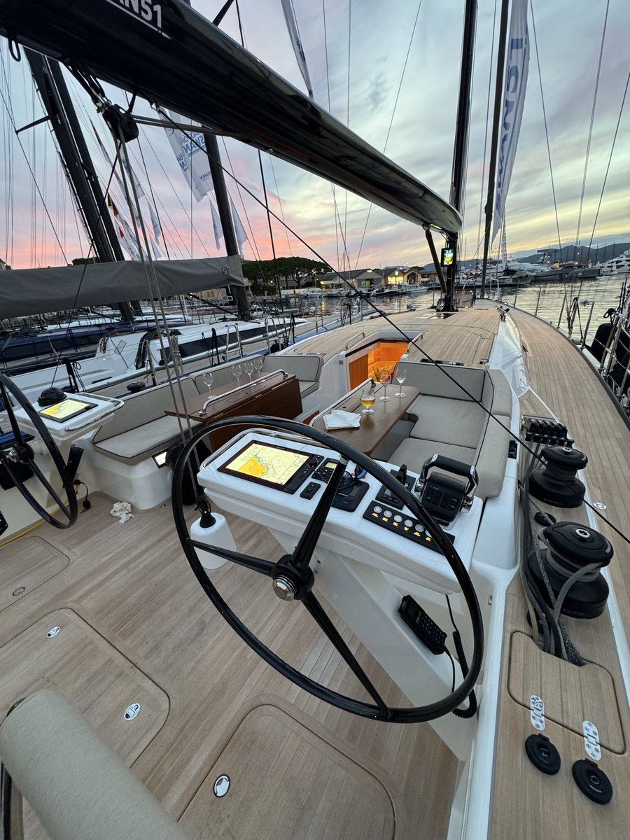 What a way to end the saison - It's been a week to remember forever with the incredible Swan family! With over 50 Swan yachts and sailors from more than 30 countries, the event brought together the full ClubSwan family. Merci, Saint Tropez and Nautor Swan 💋