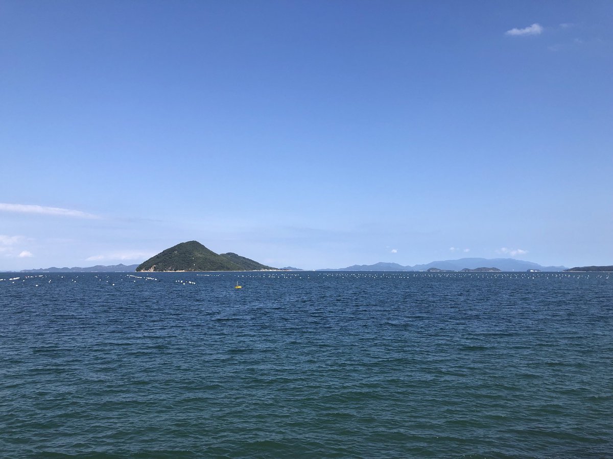 今日は良い天気です。
仕事してるのがバカバカしくなりますなー。T^T