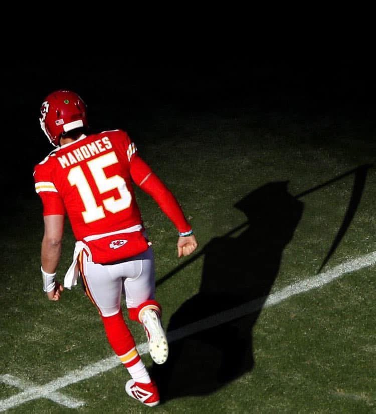 When the ref talk starts that hoe you know they’re fucking back.

#ChiefsKingdom