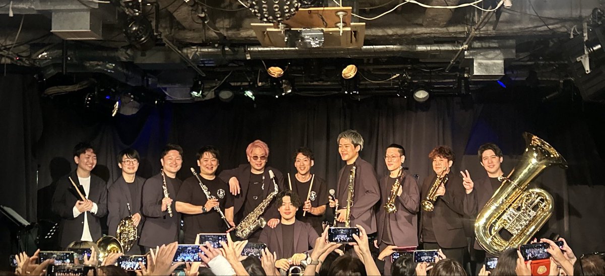 kaoo_oringoo's tweet image. WindWorks5周年記念ポップスコンサート🎉

10人の音色がダイレクトに聴こえてきて
このフレーズをこの楽器🎺🎷🥁🪈だと
こんな風に聴こえるんだ〜と驚いたり
ほんとそれぞれの楽器の存在感がすごかった✨
またWindWorks生音で聴きたいです‼︎
#WindWorks