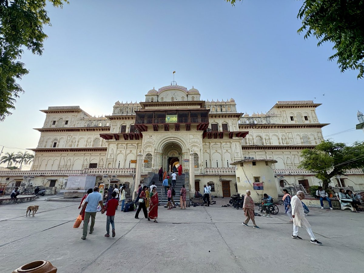 vikash1025's tweet photo. Jai Shri Ram #DivineAyodhya #RamNagariAyodhya @incredibleindia @tourismgoi @uptourismgov https://t.co/NRTXrdMDiY