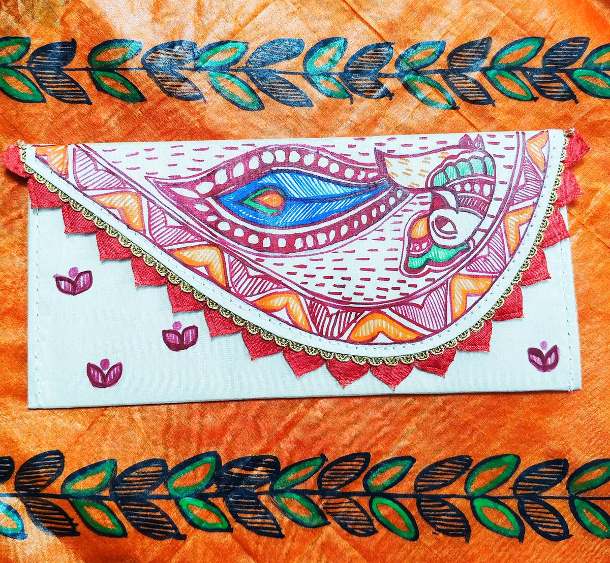 mithilakritihub's tweet photo. 🎨Artistic morning to all...be your own artist. 🕉️
🔯Shagun lifafa ( Envelope) with handmade mithilaart.
🔯🔯Material - Silk
Perfect gifting cash envelope
Enhance the way of gifting money.
#envelopes #cashenvelopes #shagun #shagunenvelopes #special #occasions #mithilaart https://t.co/9XAqmudXq4