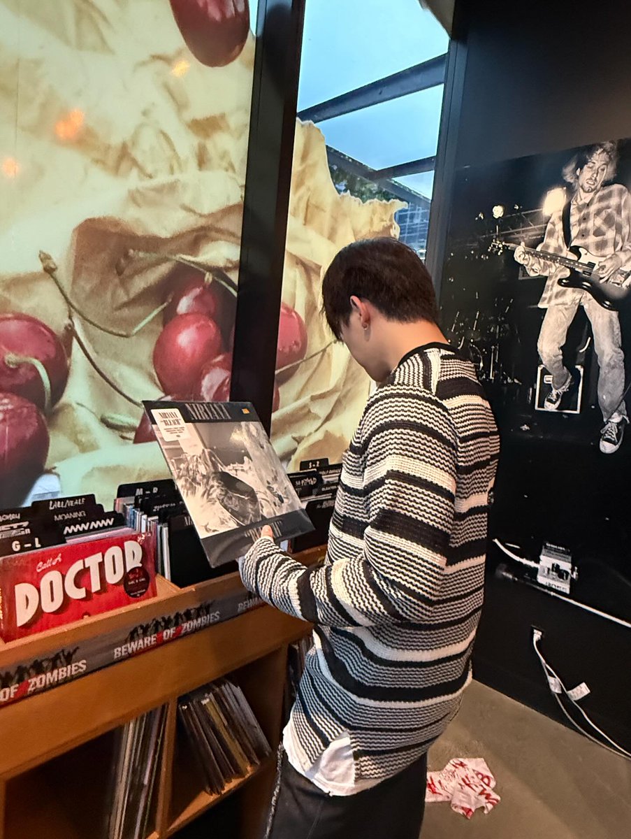 lovechankkura's tweet photo. dino’s new ig post feels like a whole boyfriend POV— going to the public market to eat, stopping by an LP store, hitting the arcade (and of course he lets you win), then ending the day on a ferris wheel. i'm actually losing my mind over this man ☹️ https://t.co/koIgR4T3pH