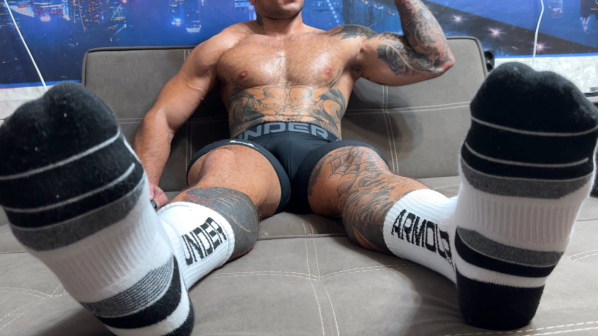 PanteraGodStyle tweet media