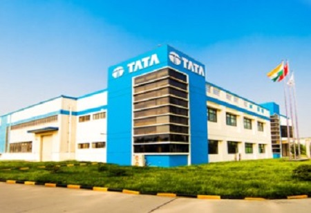 theindustryout1's tweet image. Tata AutoComp Enters Rail Sector with Global Partners

Read More: lnkd.in/gFUEsS5f

Arvind Goel, Vice-Chairman, @TataAutoComp

#TataAutoComp #railwaytech #MakeInIndia  #iree2025 #businesspartnership #environmentallyfriendly #vandebharattrains