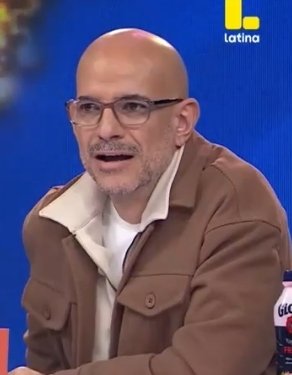 jdjaidee_'s tweet image. Diego Bertie, Whitney houston, Jungkook, Maluma, Franco hablando coreano, Will Smith, un ajinomen de emociones Y ES EL PRIMER EPISODIO #YoSoy