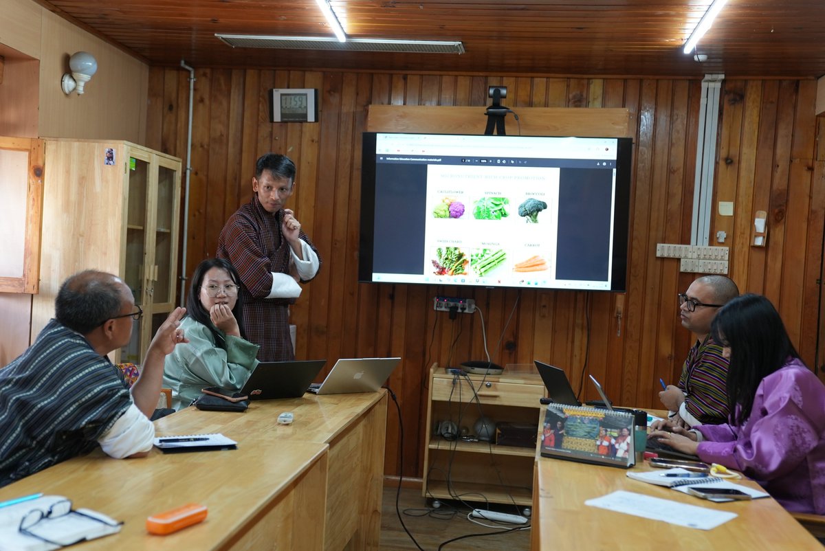 WFP_Bhutan's tweet photo. WFP Bhutan and MoAL finalized ToT Manual on Nutrition Education as part of #BRECSA project funded by @IFAD @GAFSPfund
This will assist community mobilizers from @TarayanaFoundn support #smallholder farmers practice nutrition sensitive farming aimed to improve nutritional habits. https://t.co/GNRebkBlR1