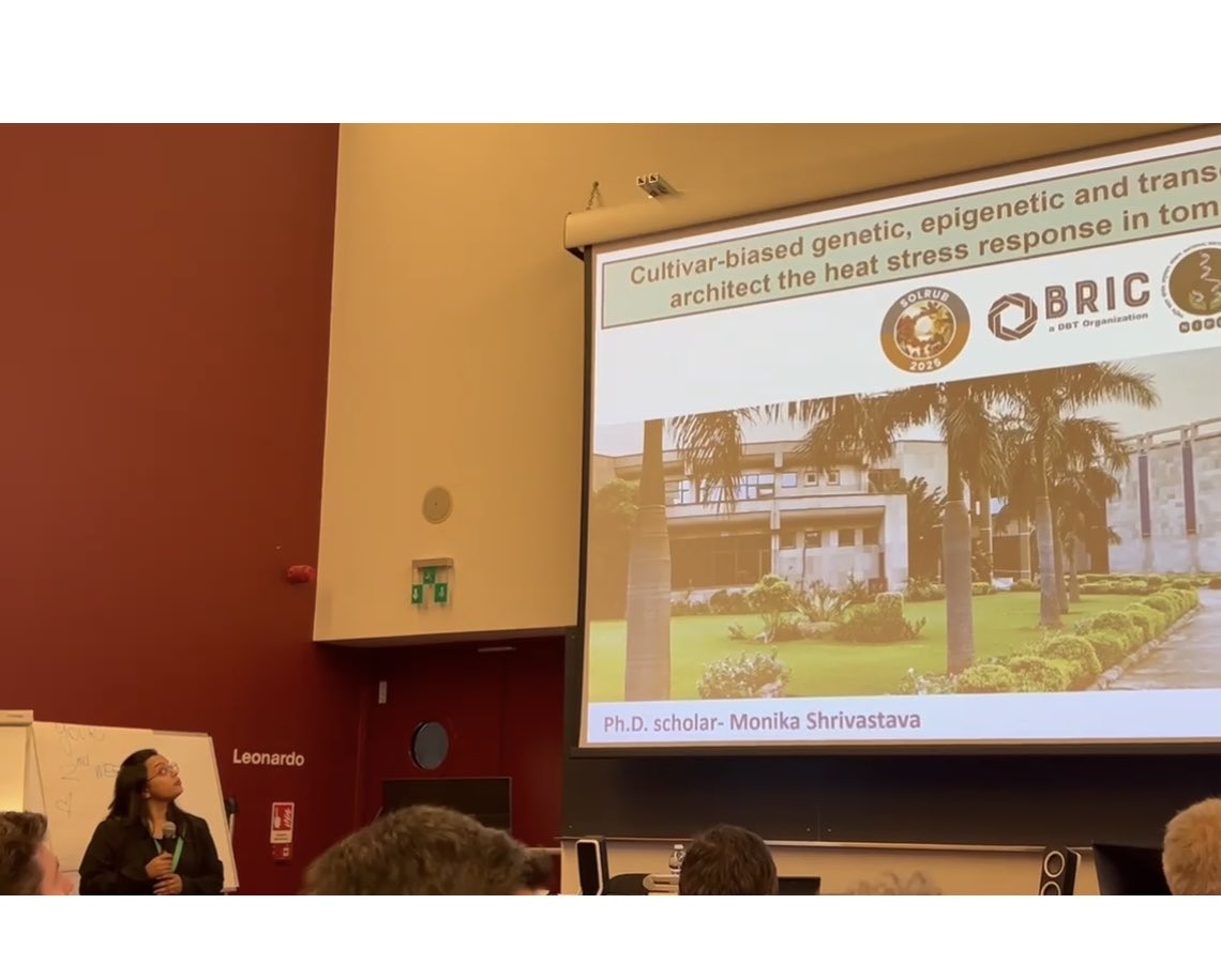 MonikaS42438623's tweet photo. Wonderful experience presenting my work on tomato heat stress response representing NIPGR @NIPGRsocial at #SolRub2025, Univ of Turin ๐ฎ๐น.
Honoured to receive a travel grant from @ANRFIndia that made my participation possible. Grateful to @solrub for an engaging scientific platform https://t.co/wUwx5TRMrz