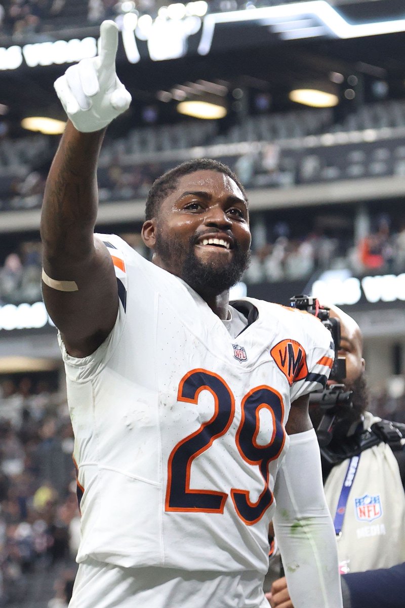 SadeekCreates's tweet image. You know who’s name I only heard once all night? And it was for a good TFL

GREAT GAME KID.