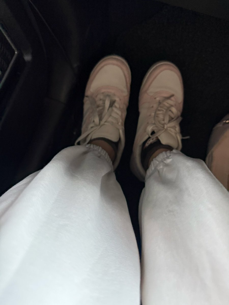 记住这个鞋子，来个巧遇🤭