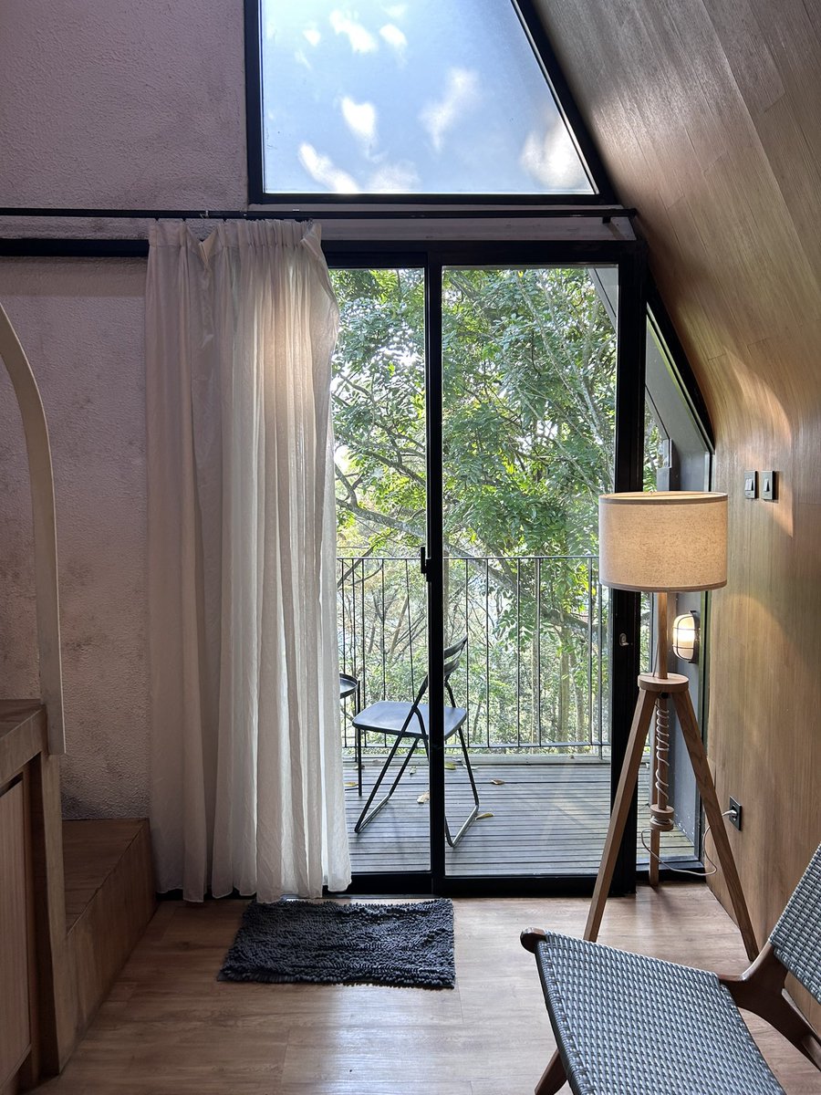 kforkinsley's tweet photo. 🍃place to stay in Bandung 🍃 https://t.co/oh3Kpg1kZL