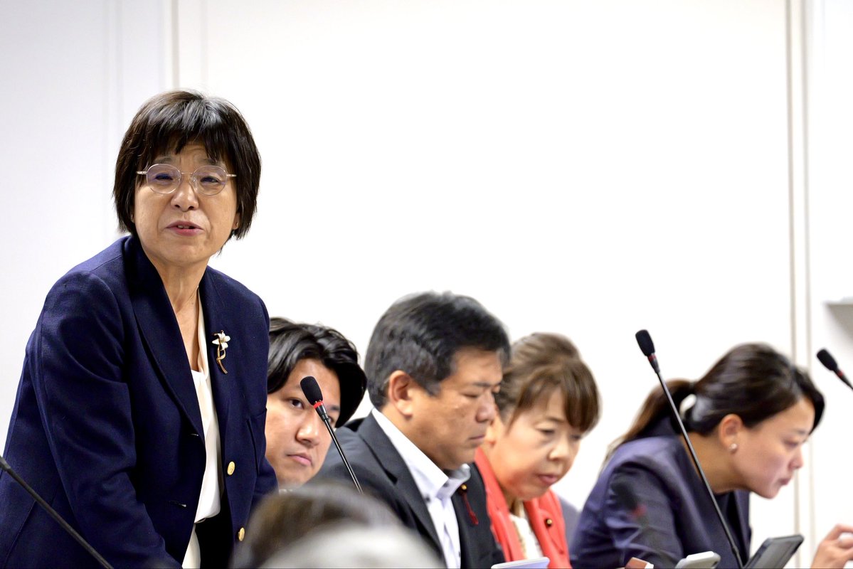 ▶︎決算特別委員会
弊会派は、幹事長のあべきみこ議員。
※私はカメラマン

今日のアジェンダ
・歳入
・総務費
・諸支出金
・予備費

働く人が報われる仕組み作りのため
公契約条例に基づく増額対応、実効性確保、労使協議の推進etc、質疑をいたしました。

#墨田区議会