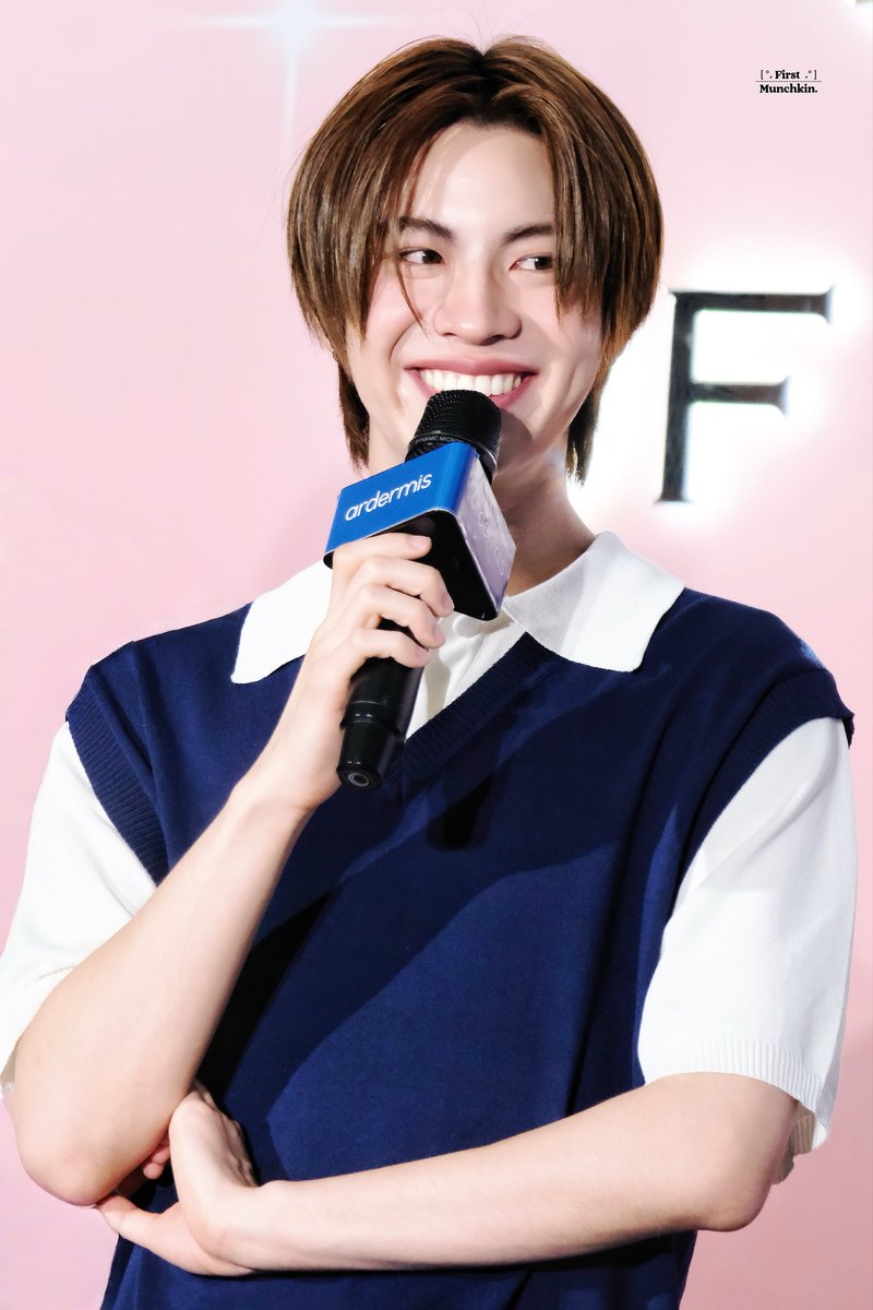 1stmunchk's tweet image. 📸 : 𝟭𝟮•𝟭𝟬•𝟮𝟰 | 𝘾𝙚𝙣𝙩𝙧𝙖𝙡 𝙋𝙞𝙣𝙠𝙡𝙖𝙤
🐰: #Firstone

       • หนูน้อยยิ้มหวาน 🤗•

☘︎ #ArdermisxTleFirstOne 
☘︎ #1stMunchkSnap