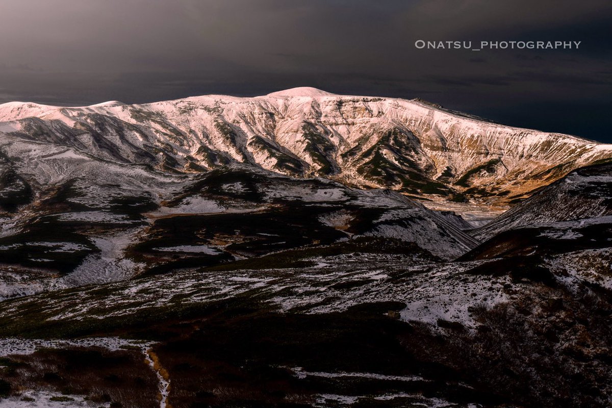 久しぶりに狙った物が撮れたので
嬉しくて、アップしちゃいました🙌
黒岳山頂にて、モルゲン📸
<a href="/hy_filter_jp/">H&Y Filters Japan</a> 
<a href="/VanguardPhotoJP/">VANGUARD（バンガード）【公式】</a> 
<a href="/SonyStore_Sap/">ソニーストア 札幌</a>