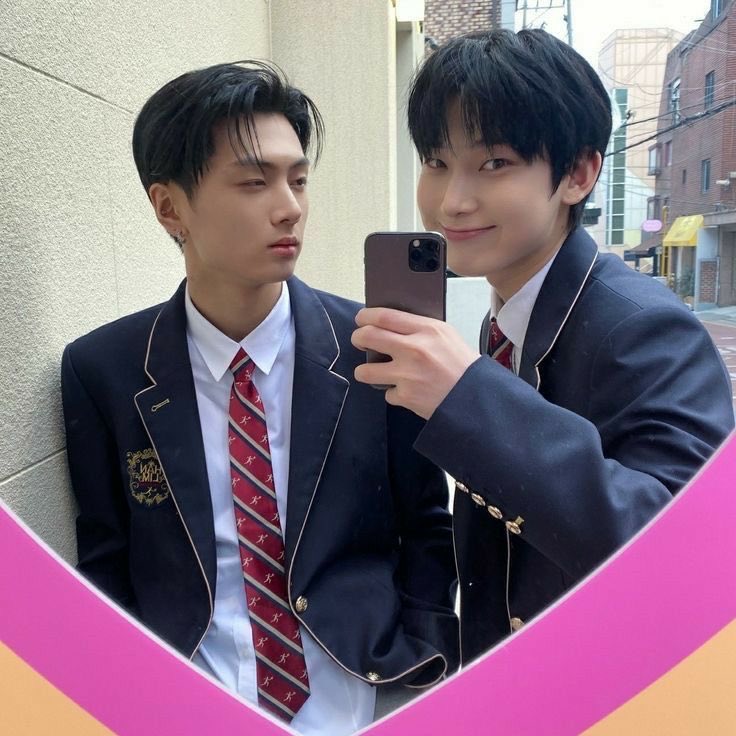 #오살힘 
등교하기 너무싫었는데