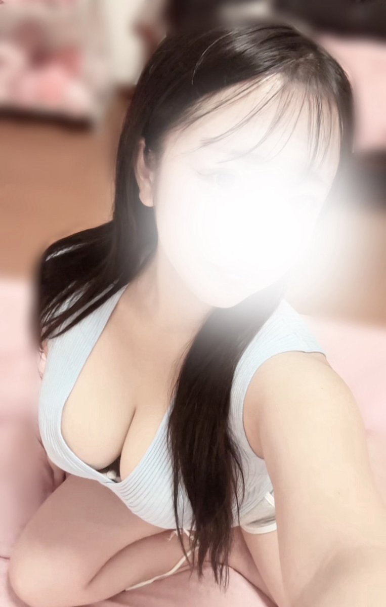 こんにちは~⭐️

今日は20時までいてます🥺
dmからでもお店に直接でもお問い合わせ待ってます🎶🩵