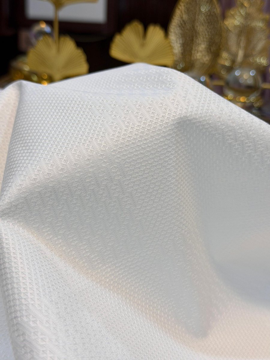 Adebisi_27's tweet image. WHITE ATIKU
Price:-15,000 PER YARD
📍:Lagos
Nationwide Delivery
Kindly help retweet this,my customers might might be on your TL
