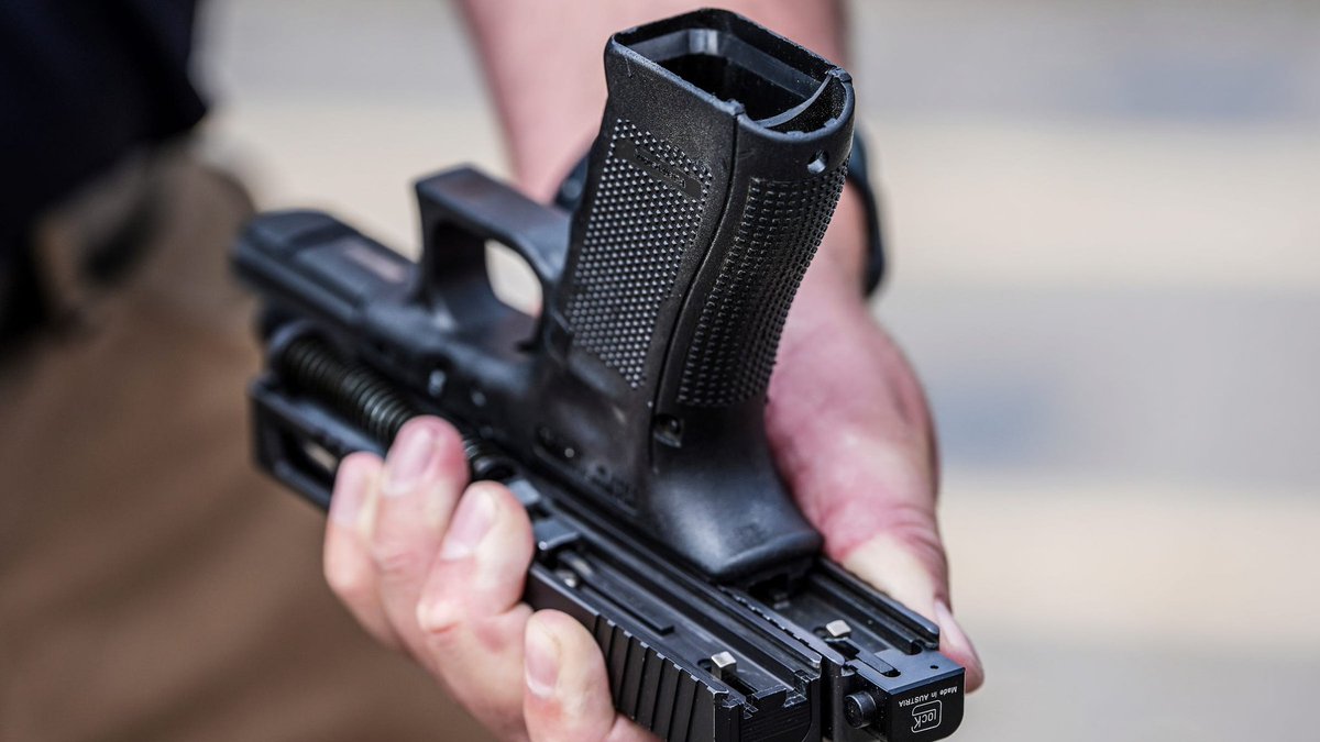 TaraBull808's tweet image. Newsom signs law banning Glock pistols in California