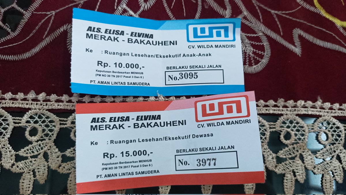 omanggabotak's tweet image. Lagi santai di kapal di lesehan dikasih beginian
Eh bantal juga bayar 5000.. Ampun deh.. Bukannya kita udah bayar tiket, semua fasilitas bisa dinikmati. Kecuali makanan okelah.. 
🤦‍♂️

#asdp