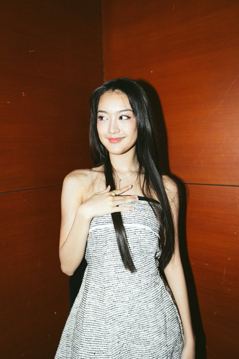 with you, everything feels right <a href="/Greesel_JKT48/">Greesella Adhalia</a> happy #GreeSelasa
