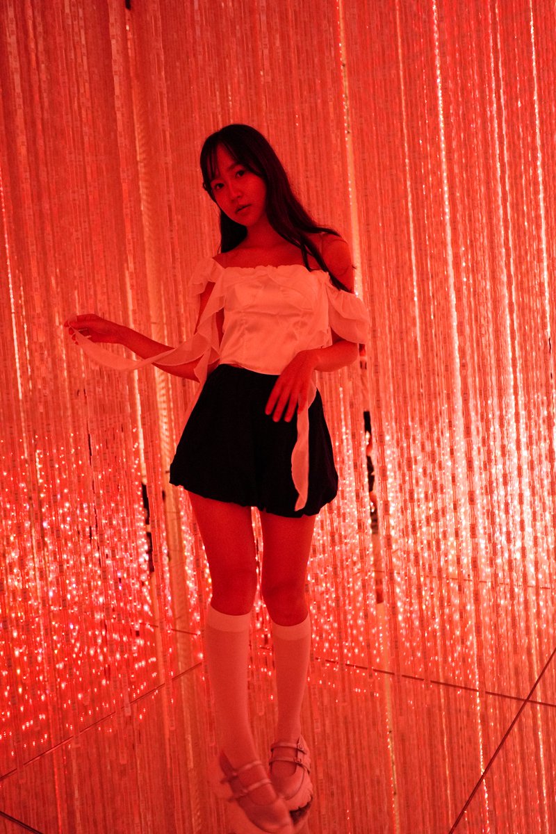 K70_55's tweet image. #たんたん(杠 美弥)  さん20250927(#teamLabBorderless)
（@tantan8_rcc）

SONY α6700
Tokina atx-m 11-18mm F2.8 WE

#SILKYPIX_JPEG_Photography_12
#ピントの合ってない写真もいい写真😅
#チームラボボーダレス