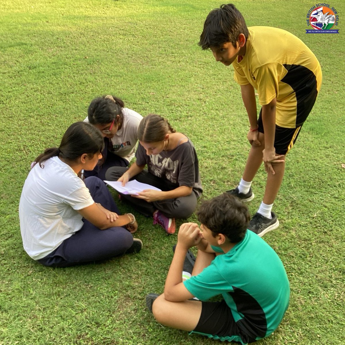 TBS_Delhi's tweet image. The Rising Leaders Programme is back! 🌟
This year’s journey began with an overnight camp where our Year 8 students cooked their own meals, took part in team-building activities and strengthened bonds through shared experiences.💫
 
#TBSDelhi #TBSCommunity #RisingLeaders