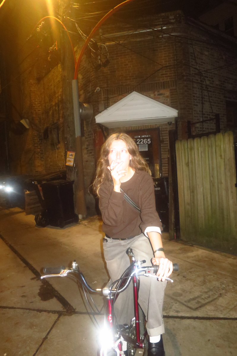 user8429103's tweet photo. post a drunk argument with my ukrainian head chef pre bike ride to see stereolab https://t.co/BL6K4iWOYk