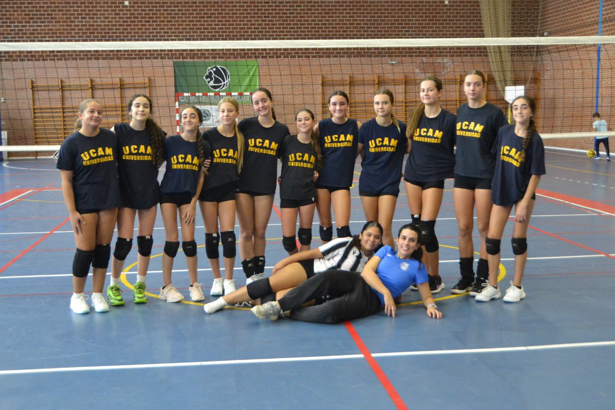 ⚔️🏐 Resultados bases

Teníamos taaaaaantas ganas de hacer esta publicación, porque eso significa que vuelve la competición autonómica 🤩

Cadete A - Belich (3-1)
Infantil A - Belich (3-1)

Menudo arranque 🚀🚀🚀🚀

#algarbien #lacasadelvoley #voleibol