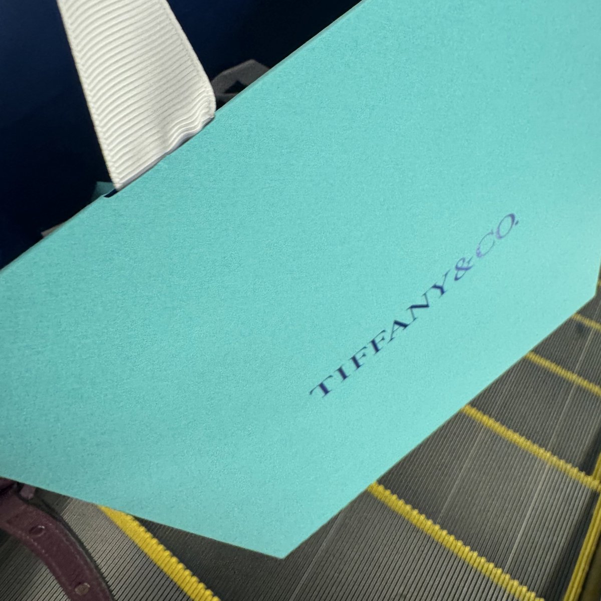 _Lill_hy's tweet photo. 駆け込みでようやく自分へのプレゼント買えたああ〜！！！あと2ヶ月でまた誕生日なんだけどね……🥹 https://t.co/j9o9PBTxYN