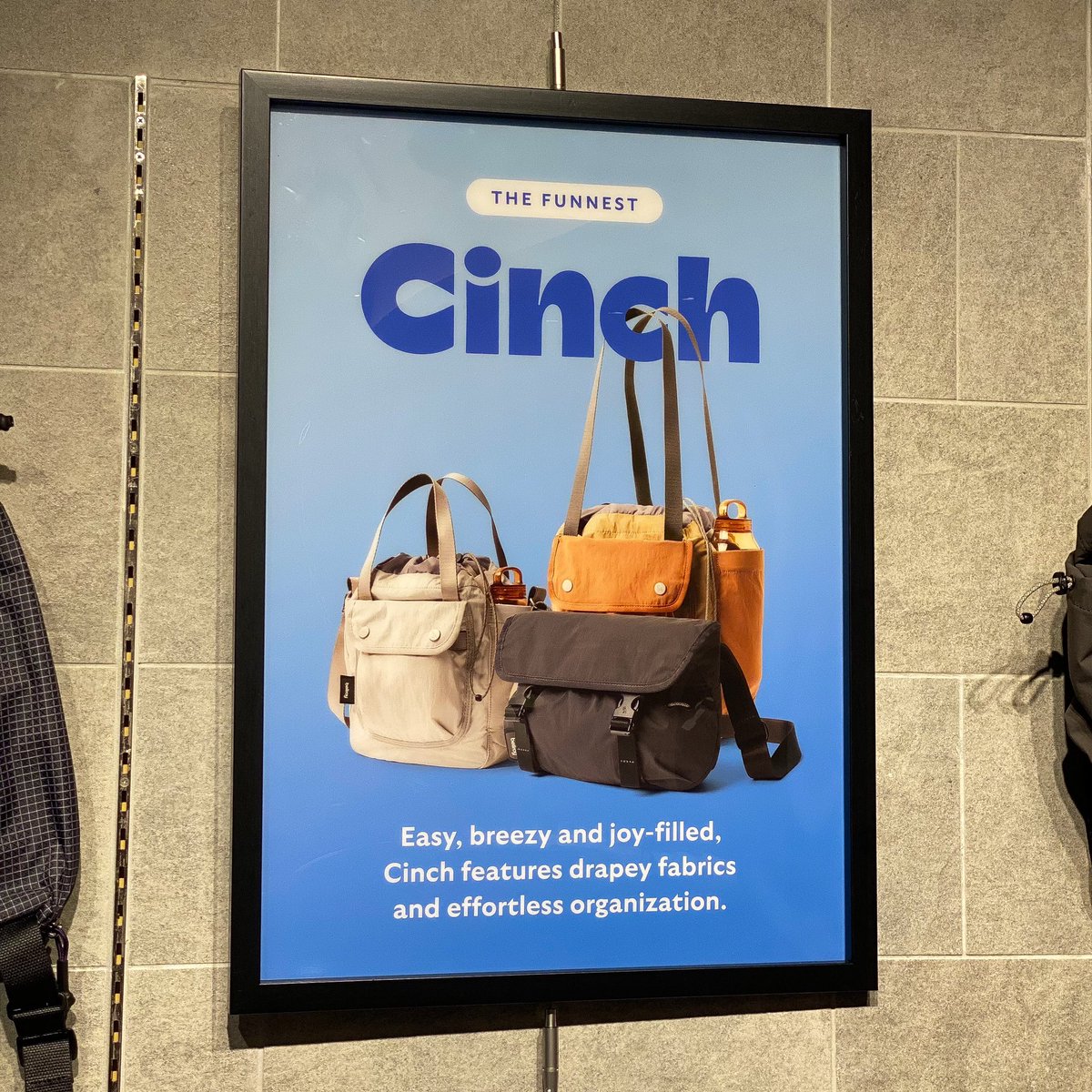 delfonics_osk's tweet photo. 今年登場したばかりの新シリーズ『Cinch』コレクション。リラクソウィーブというナイロン生地が特徴で、耐水性などの機能性に優れながらも気軽に使える軽やかが魅力のシリーズです。
店頭にて開催中の｢Bellroy POP UP｣にてご覧いただけます。ぜひお越しください。
#bellroy https://t.co/o7GKl6M1jc