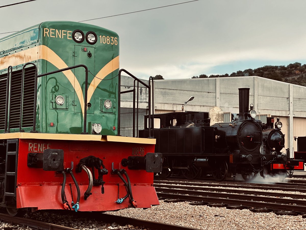 Cultura de Tren (@culturadetren) on Twitter photo En conmemoración en el primer viaje entre Barcelona y Mataró en 1848 <a href="/mferrocarrilmln/">Museu del Ferrocarril a Móra la Nova</a> celebrará el 18 y 19 de octubre
de nuevo la Fiesta del Tren con varios recorridos a bordo de ocho trenes históricos de vapor, diésel y eléctricos
museuferrocarril.cat/calendari/ En conmemoración en el primer viaje entre Barcelona y Mataró en 1848 <a href="/mferrocarrilmln/">Museu del Ferrocarril a Móra la Nova</a> celebrará el 18 y 19 de octubre
de nuevo la Fiesta del Tren con varios recorridos a bordo de ocho trenes históricos de vapor, diésel y eléctricos
museuferrocarril.cat/calendari/
