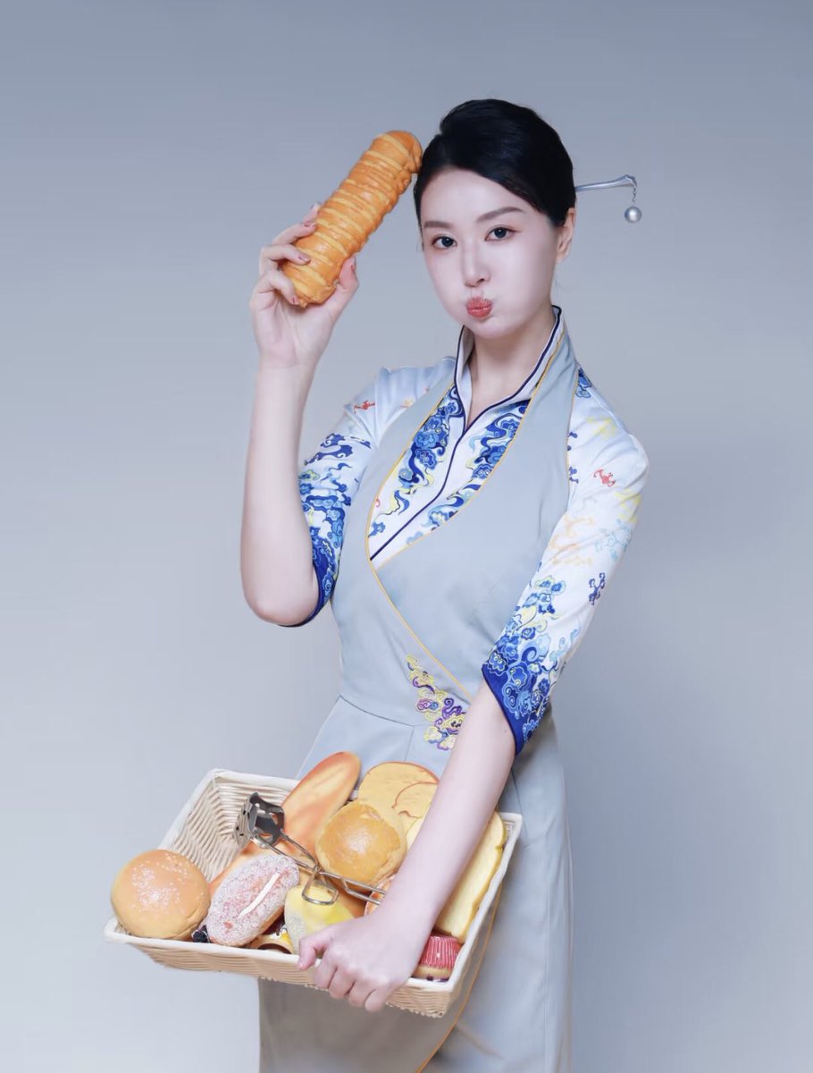 moxin660's tweet image. 新做的头发，颜值是不是瞬间提升了
   v：moxin660