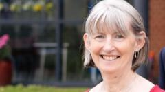 TOPXNews's tweet image. 🌟 Learning to sign after my brain injury has been a game changer! It opened up new ways to communicate and connect. If you&apos;re considering it, go for it! 🙌✨ Read my journey: [ift.tt/5xbVJ6r #BrainInjury #SignLanguage #CommunicationMatters