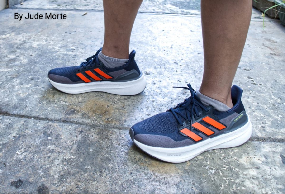 MorteJude's tweet photo. @nabunturanguy That's why I prefer going to 🇸🇬 to get shoes (like these #AdidasUltraboost pairs ⬇️), bec. the 🇸🇬 sizes run up to US 16
And I get them at half off, if not at 3/4s off

#Sneakers #onfeet #CanonG16 #fujifilmxm5 #AdidasBoost https://t.co/JhNVu5RwEd