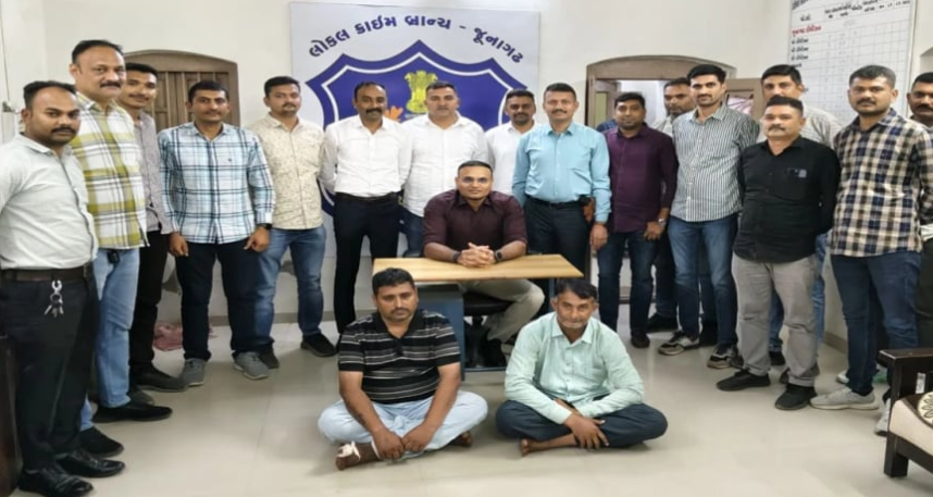Temple employee among two held for vandalizing Guru Gorakshnath idol on  Girnar | DeshGujarat