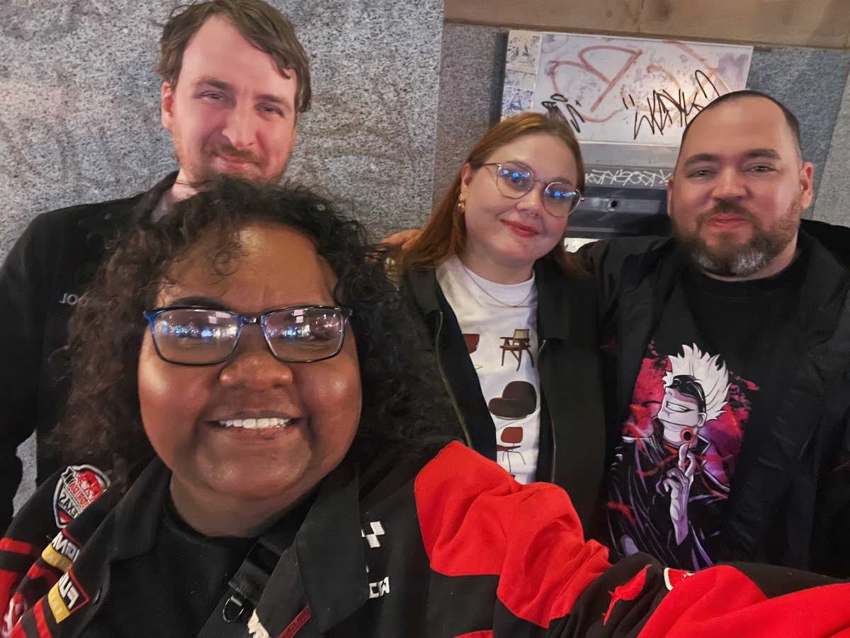 BLAKOUTGG tweet media