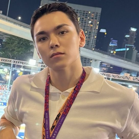 bononliciouss's tweet photo. HAND                                HANDSOME https://t.co/WNf3pN7soT