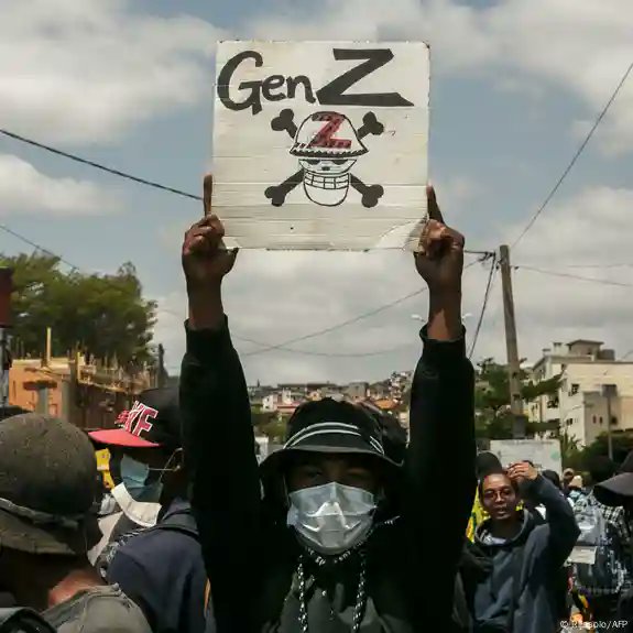 AIGuidesPro's tweet photo. After Nepal, now Gen Z has staged a coup in Madagascar. Gen Z has launched protests against the government in Madagascar. According to opposition leaders, President Andry Rajoelina has fled the country. https://t.co/CIR7aXJOOp