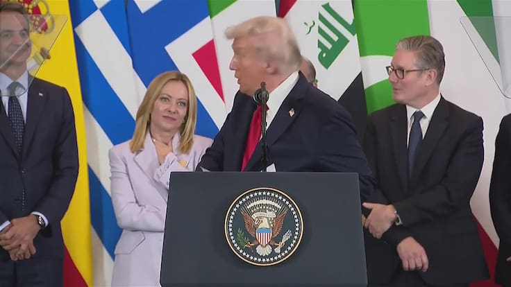 <a href="/iarsuaga/">Ignacio Arsuaga</a> No es por nada, pero "casualmente" se te ha olvidado el párrafo donde el Matón USA le dice al Presidente del Gobierno de España: "Estáis haciendo un trabajo fantástico"