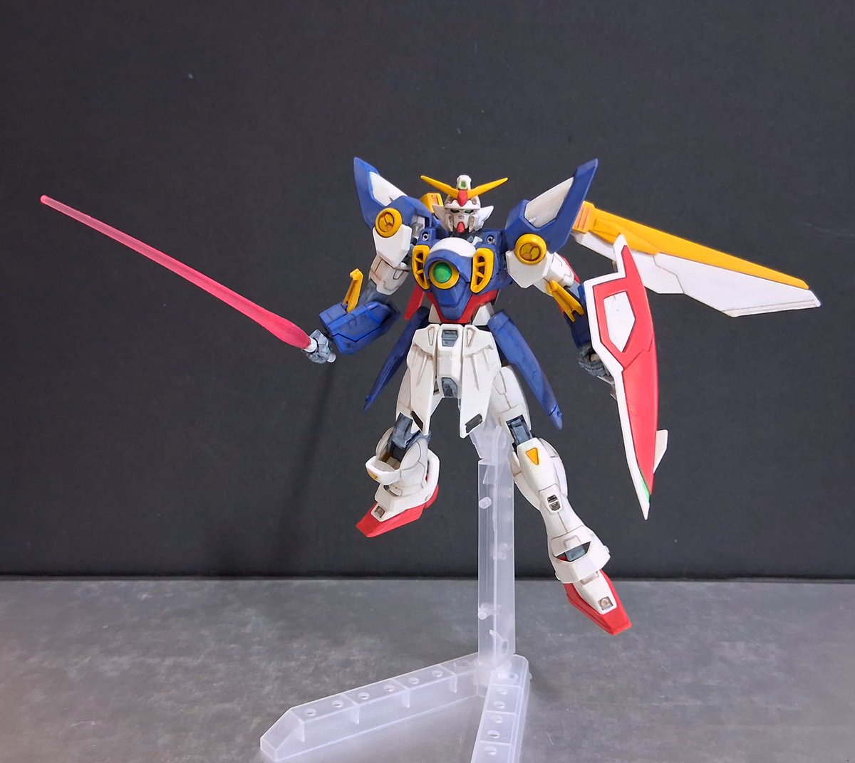 PoonLinus98416's tweet image. XXXG-01W Wing Gundam - 2528 W.I.P.
Entry Grade 1/144 Plastic Kit // Height :130mm
 #EntryGrade #WingGundam #新機動戦記ガンダムW #ガンダムW30th #Bandai #バンダイ