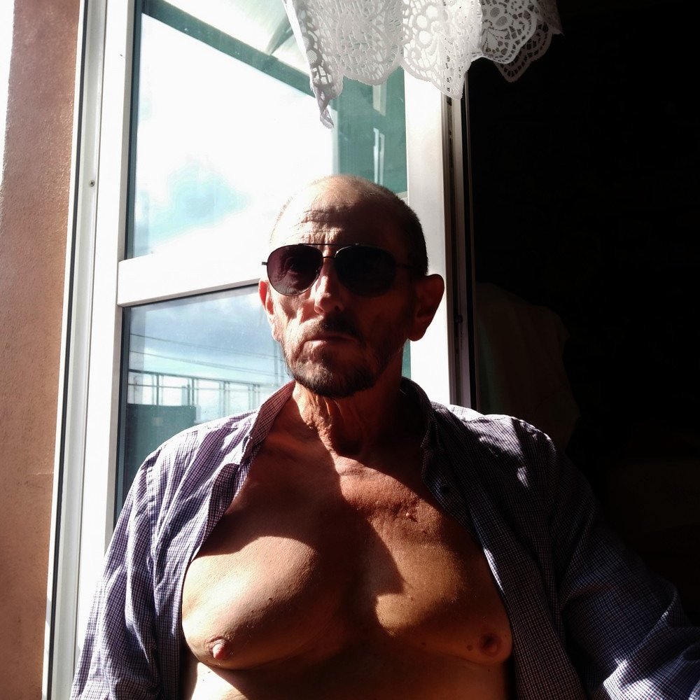 Years go by, but things aren't that bad for me. I hope so...🤔