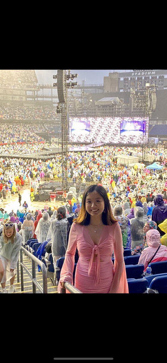 Amy_eyo's tweet photo. @aurorabora518 @taylornation13 @taylorswift13 @DisneyPlus So excited for the docuseries/final show! Never gotten pr box b4 and would love to receive one to celebrate TLOAS ❤️‍🔥🧡The album’s amazing! I’ve been a Swiftie for most of my life and fortunate to have attended Rep and the Eras Tour (2x) @taylornation13 @taylorswift13 @DisneyPlus https://t.co/c3HOL6luY1