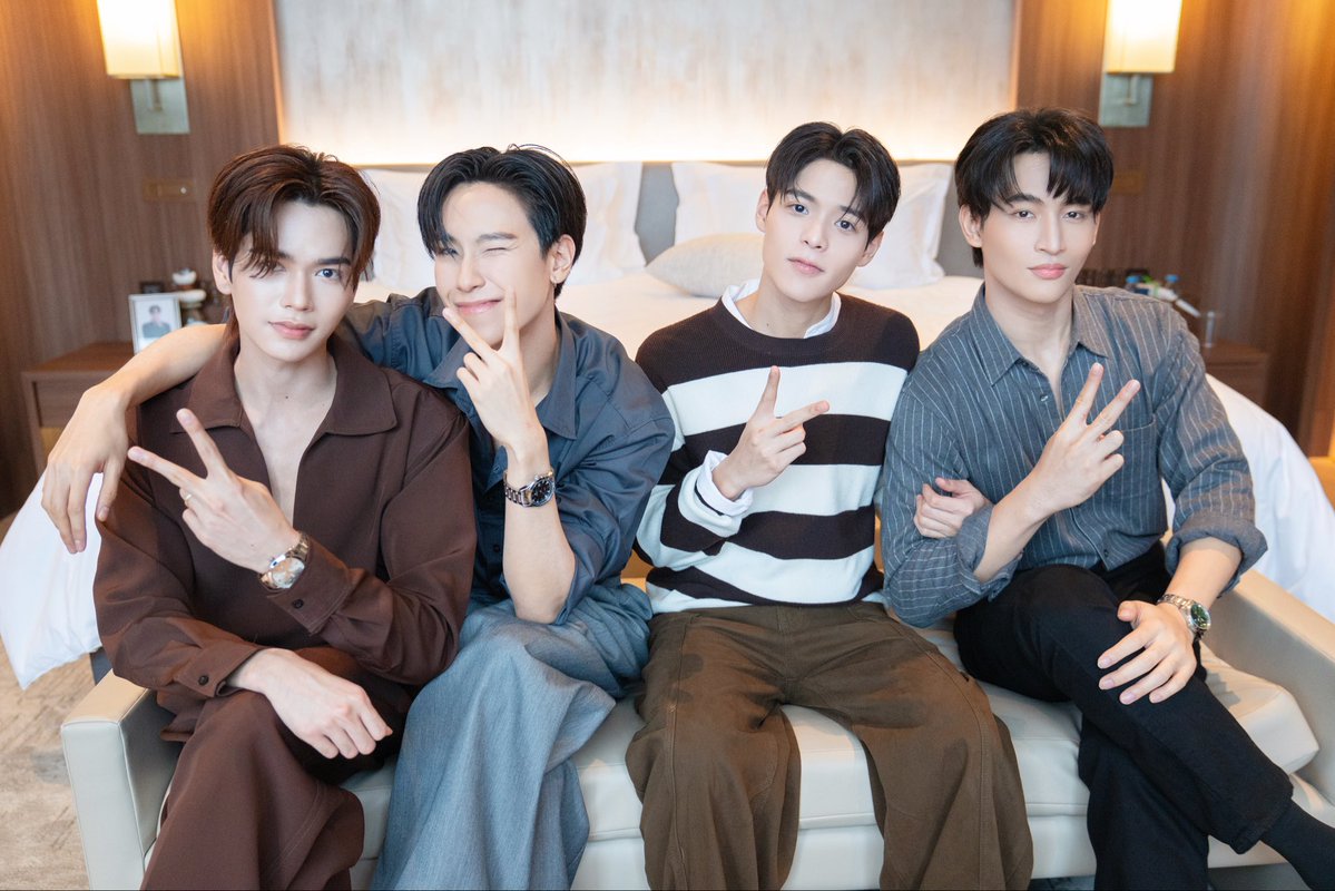 MyRomanceSeries's tweet image. Q2 แบบของจริง คนที่เห็นในภาพก็เป็นตัวจริง ไม่ใช่ตัวแสดงแทน!
#MyRomanceScammerQ2
#MyRomanceScammer
#GMMTV